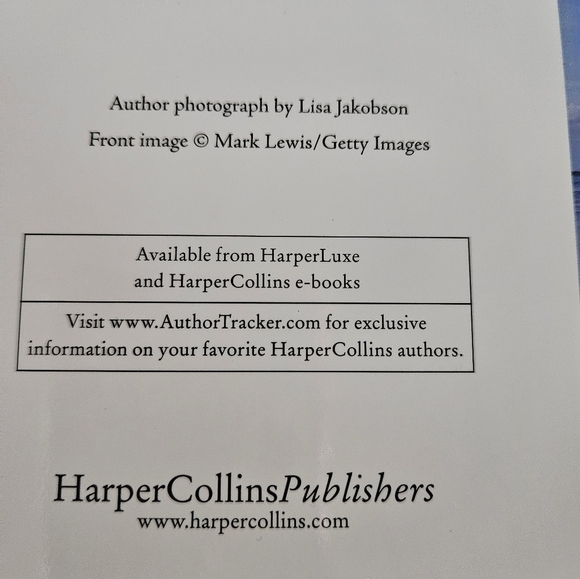 Carved in Sand When attention fails and memory fades in the Middle.Ramin. Harper - Picture 16 of 16